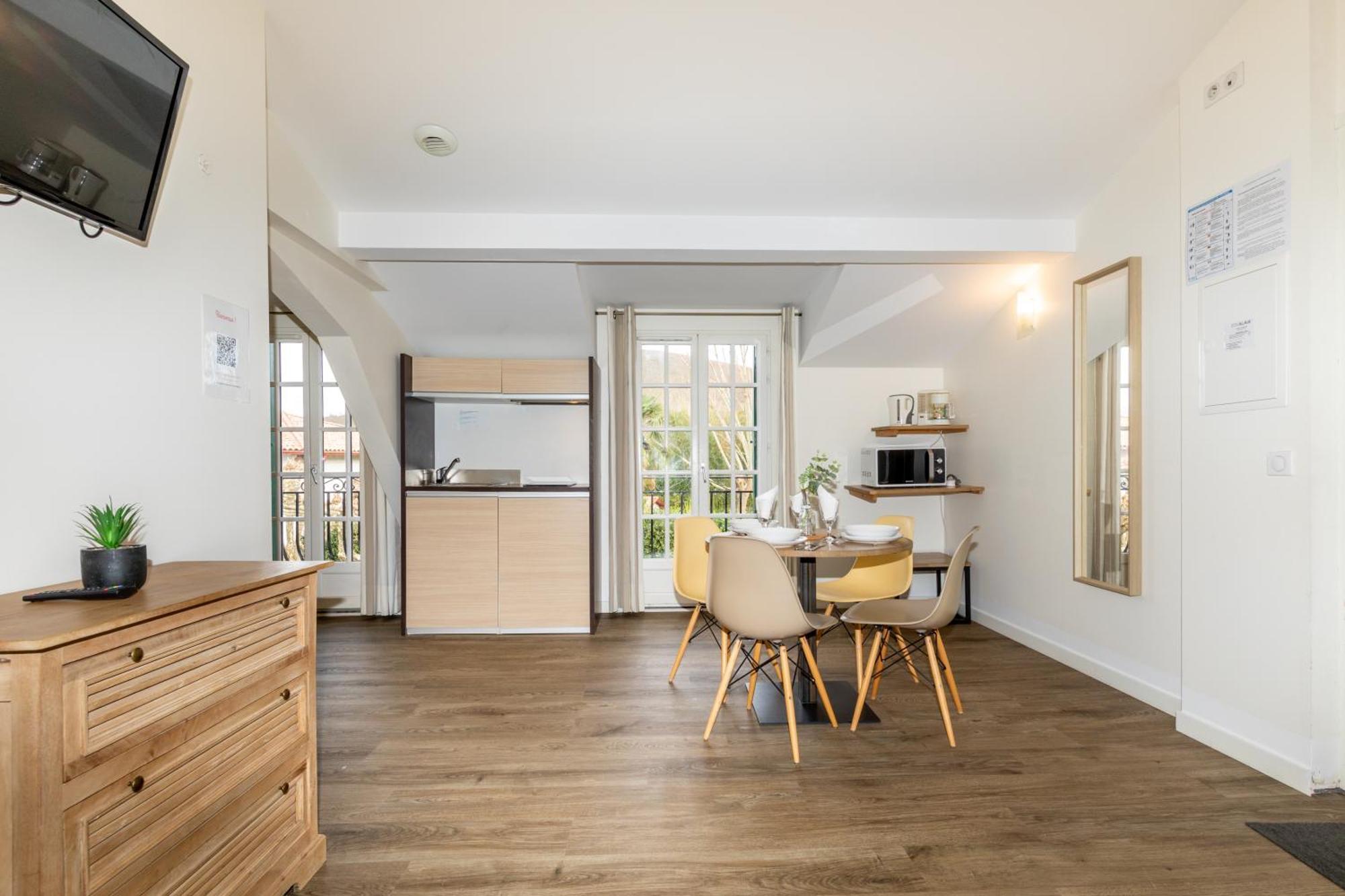אסקיין Hotel Residence Alaia חדר תמונה